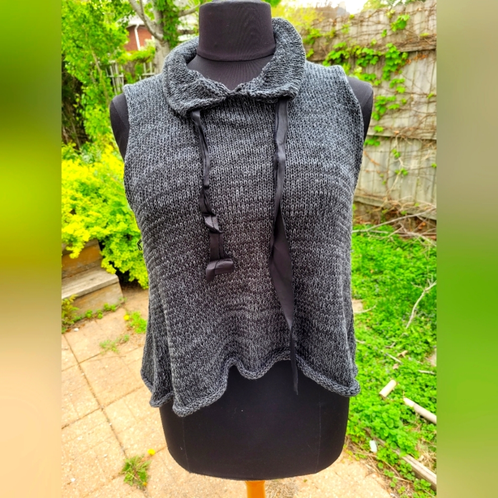 SKIF sweater. EUC One size